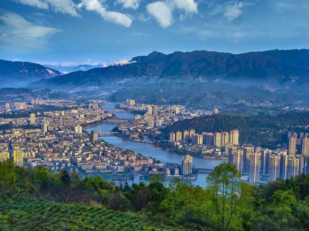 今天四川日报头版,关注雅安这件事_腾讯新闻