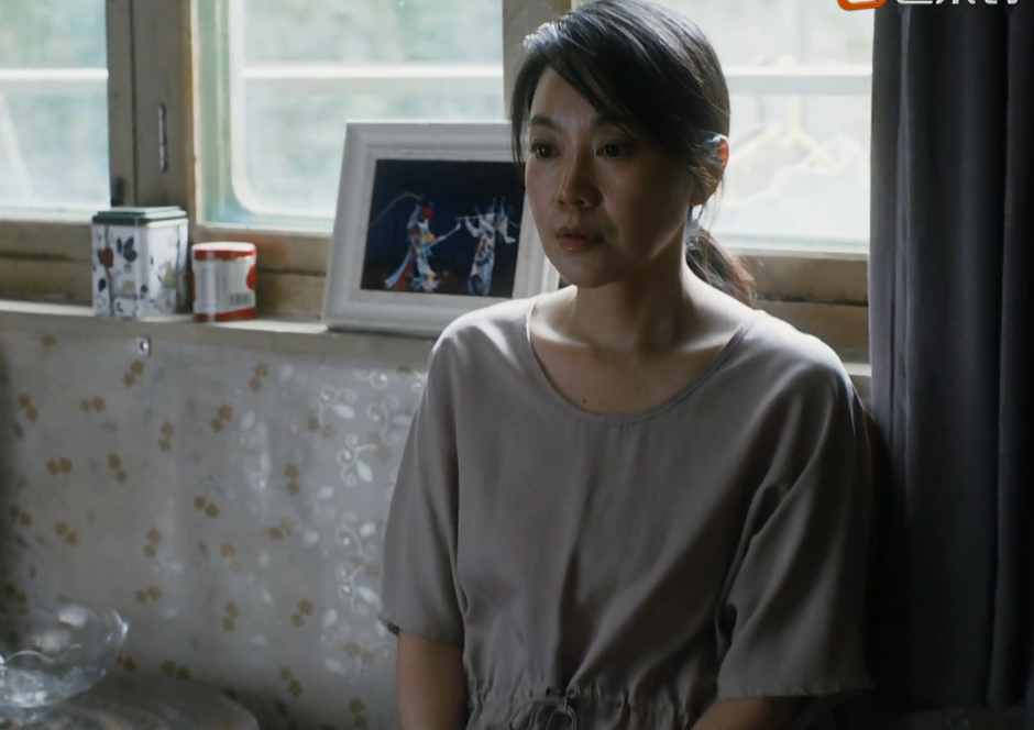 孙浩和姬他一个演铁主任,一个演刁顺子手下的工人,两人戏份应该不多