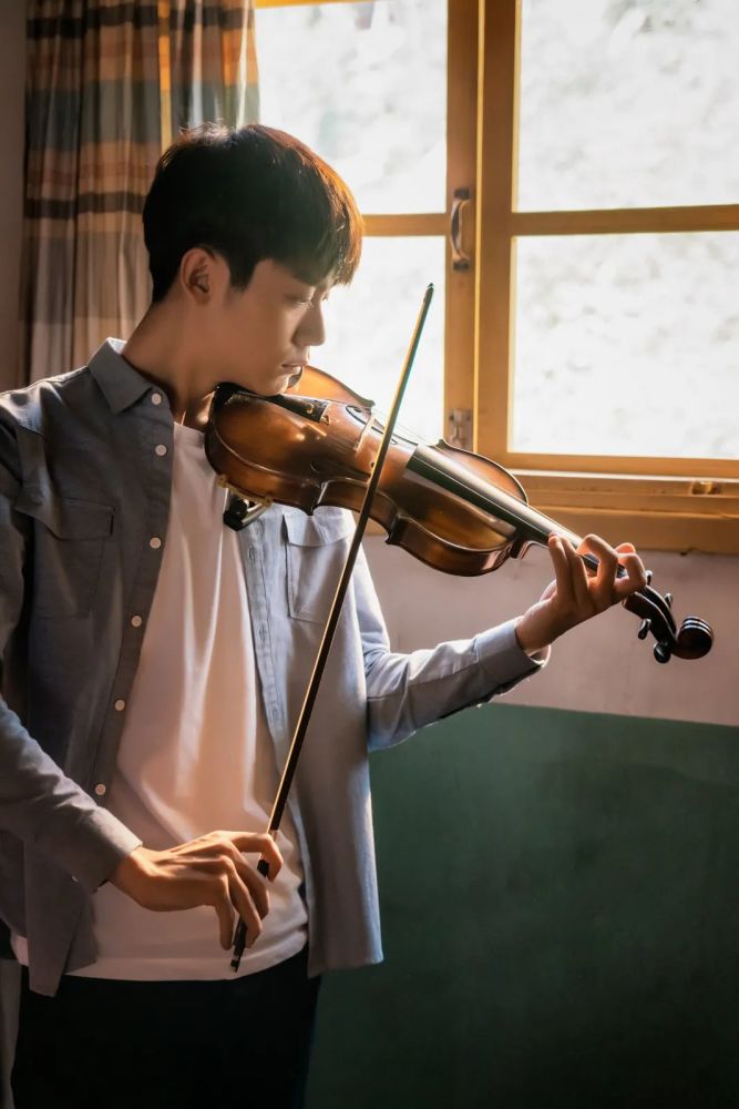 白切黑湛羽有多让人恨,演员李卿的可塑性就有多强!_腾讯新闻