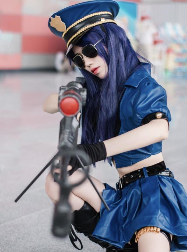 英雄联盟cosplay皮城的女警你认识吗