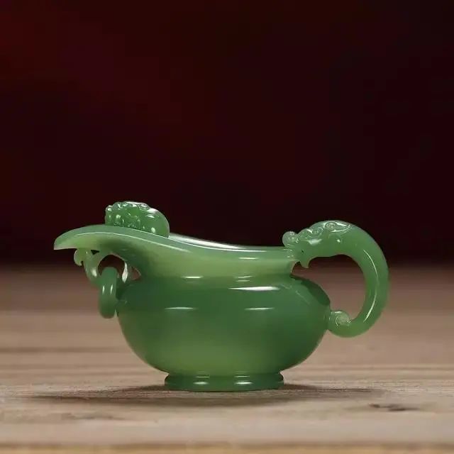 沱江碧玉要让喜好传统和田玉的玉石爱好者接受可能还有很长的路要走