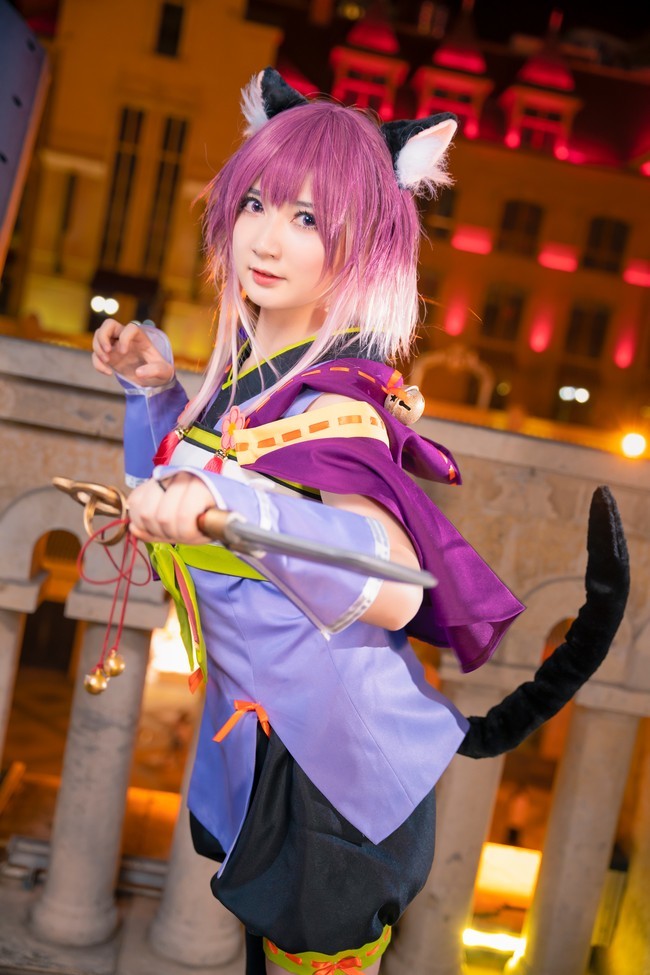 cos:宫坂珠希猫剑,嗷呜一口吃掉