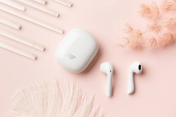 蓝牙耳机品牌排名_蓝牙耳机牌子排行榜2020:性能最强的蓝牙耳机排名前