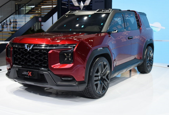 五菱"宏光侠"亮相,比揽胜霸气,1.5t 四驱,或11万