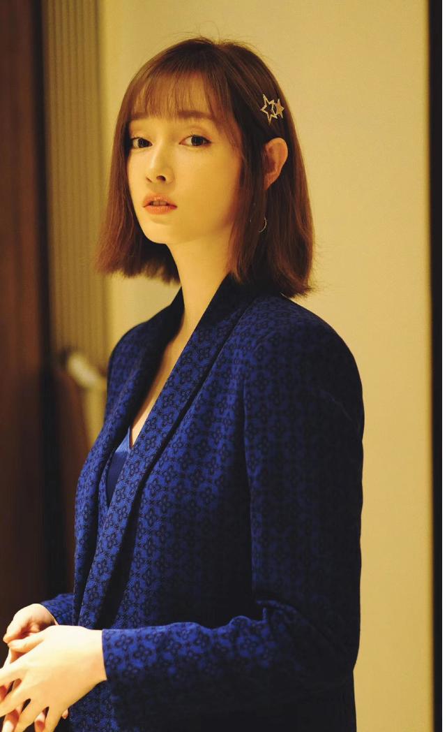 徐晓璐第5518期期高清时尚美图欣赏