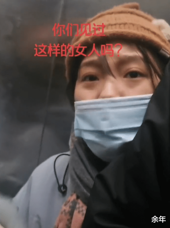 安徽蚌埠2岁娃电梯内喧哗 女邻居冲娃尖叫回击 就不惯着你 电梯 安徽 蚌埠