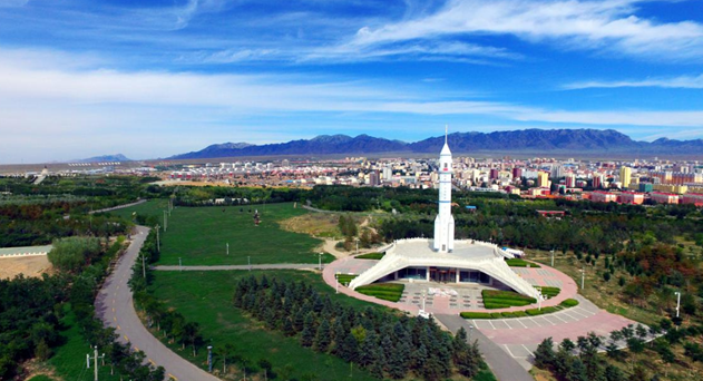 公园就在家门口巴彦浩特共有各类公园绿地已达19个