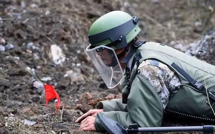 納卡衝突後的掃雷行動讓我想起了中越邊境的殘酷雷場