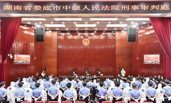 黑老大吴先耀陨落史:和黑矿商勾搭保护伞,16年赚6亿黑心钱