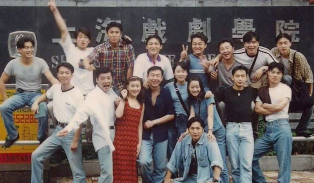 李冰冰任泉晒旧照为母校庆生-WordPress极简博客