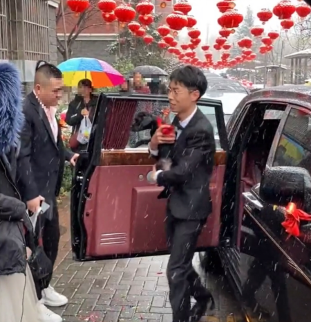 还记得他吗网红鼻祖双喜哥大婚豪车云集曾在节目遭张绍刚调侃