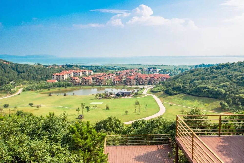 资源和人文底蕴太湖湾露营谷▲中华孝道园大型文化园区是全国罕见的