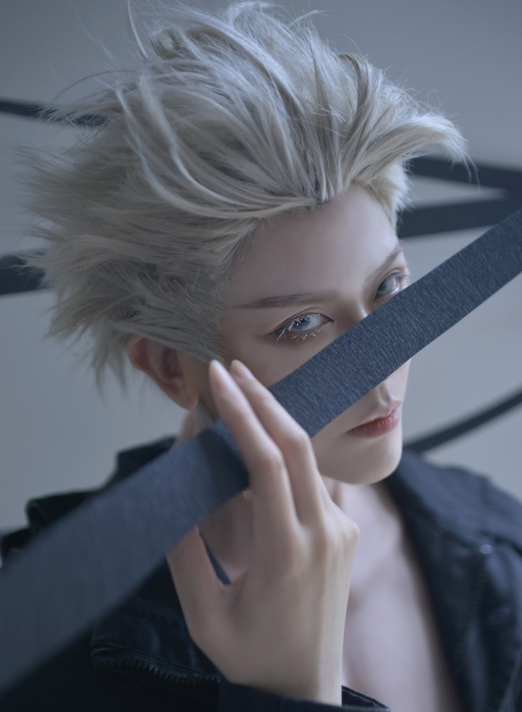 帅小伙惊艳cos咒术回战五条悟次元壁已打破