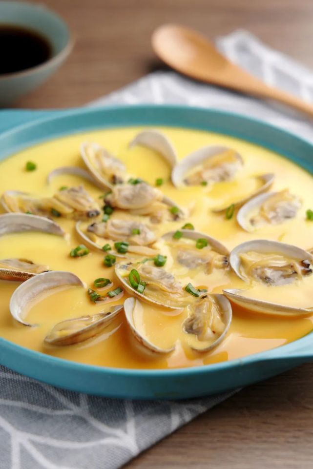 嫩滑又鲜美的蒸鸡蛋,孩子一定爱吃——文蛤蒸蛋【孔老师教做菜】