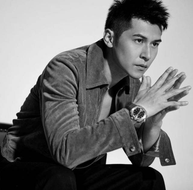 陈家乐,连诗雅两人在社交平台上秀恩爱,恋爱关系只差官宣