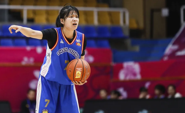五人得分上双广东女篮末节力压山东拿下第二阶段首胜