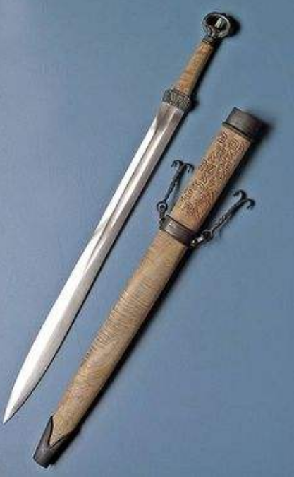 维京人都是剑盾长矛加巨斧普通维京海盗一把手斧加短剑足够