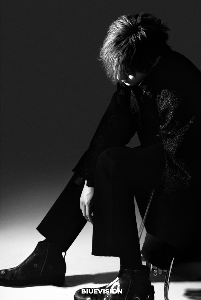 bluevision12月封面人物r1se刘也