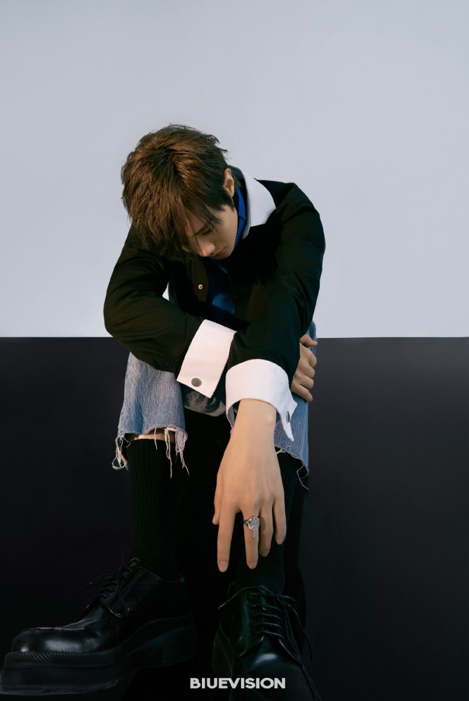 bluevision12月封面人物r1se刘也