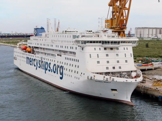 海军新型医院船投入使用体型虽小功能强大海上救护再添新力量