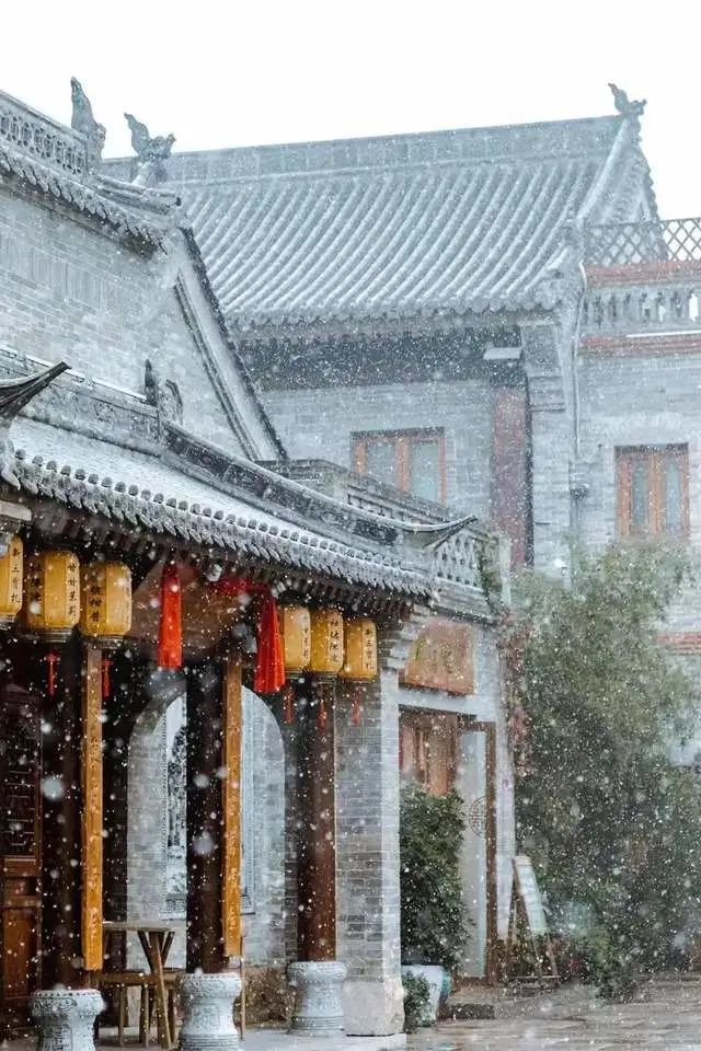 洛邑古城雪景图片