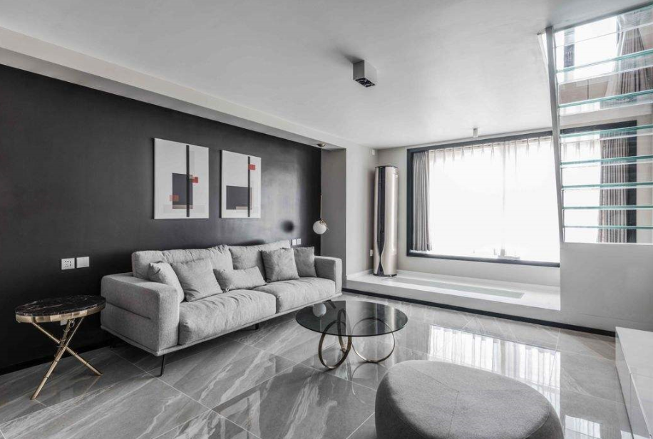 第1件憾事:地板选择高级灰 灰色系装修是很多人的首要选择,因为灰色看