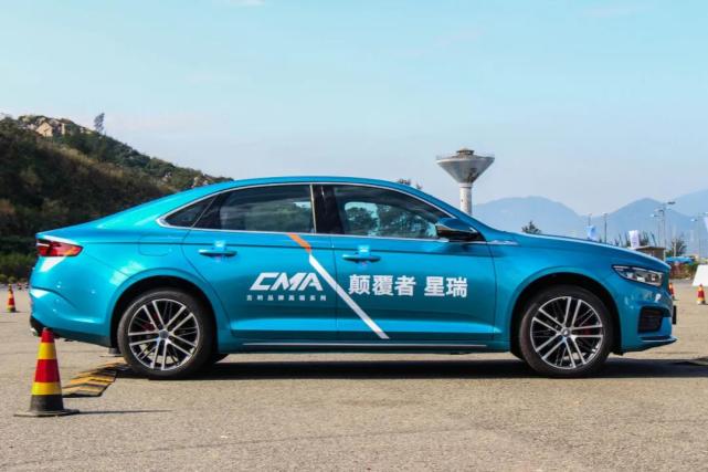 这款A级家轿竟赶超了同级合资品牌？ 吉利星瑞试驾评测