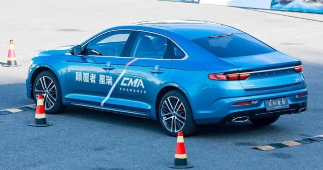 这款A级家轿竟赶超了同级合资品牌？ 吉利星瑞试驾评测