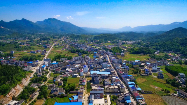 天翻地覆慨而慷桑植县官地坪镇脱贫攻坚纪实