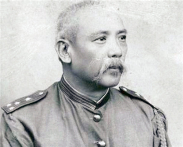 却有一个举世闻名的孙子,备受国人尊敬