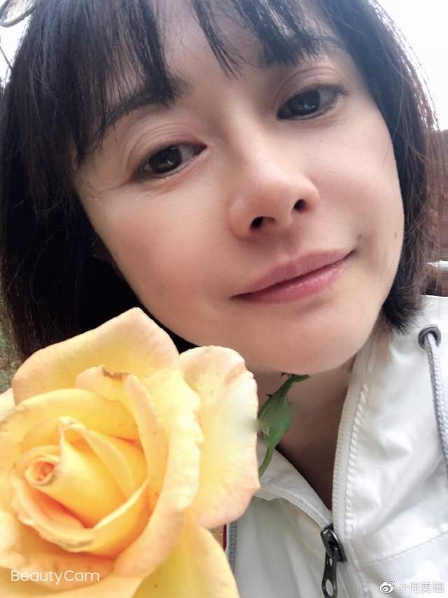 何美钿潮州农村老家庆生童颜不复从前小师妹息影后感情成谜