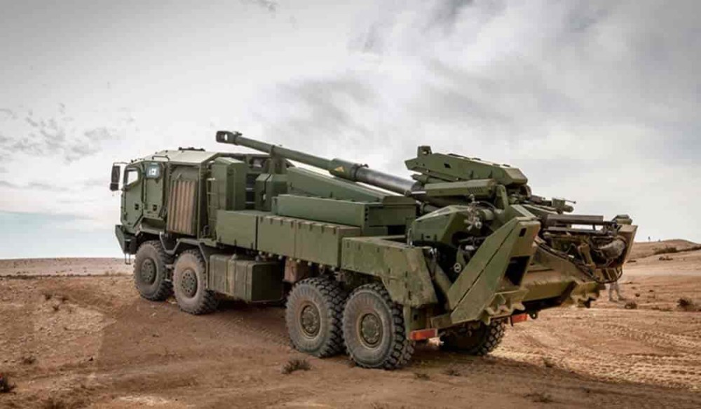 以色列埃尔比特系统公司athos 2052卡车炮