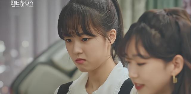 韩剧顶楼哪有对雪雅的善意夏恩星从来都没有善良过