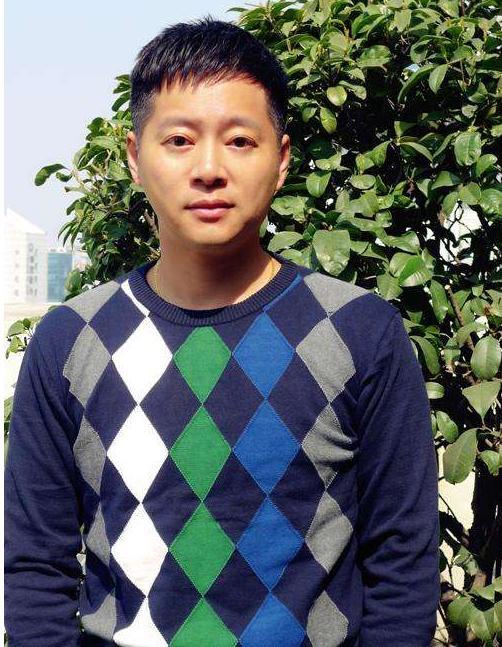 孙鸣杰因听妻子怂恿从湖南一哥到婚庆主持为生