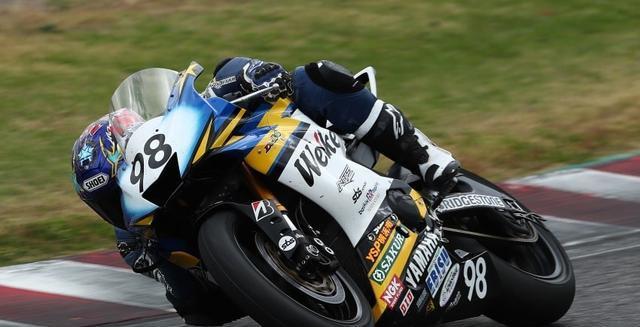 摩托车比赛ngk杯铃鹿最终战赛后报道