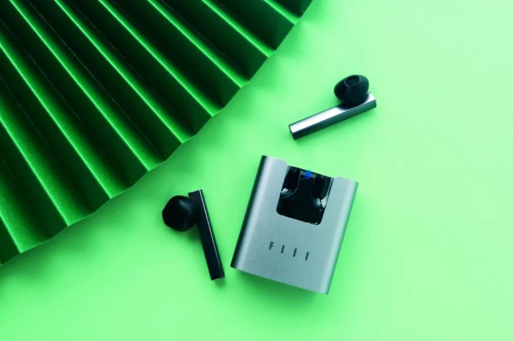 全面革新fiilcc2真无线蓝牙耳机