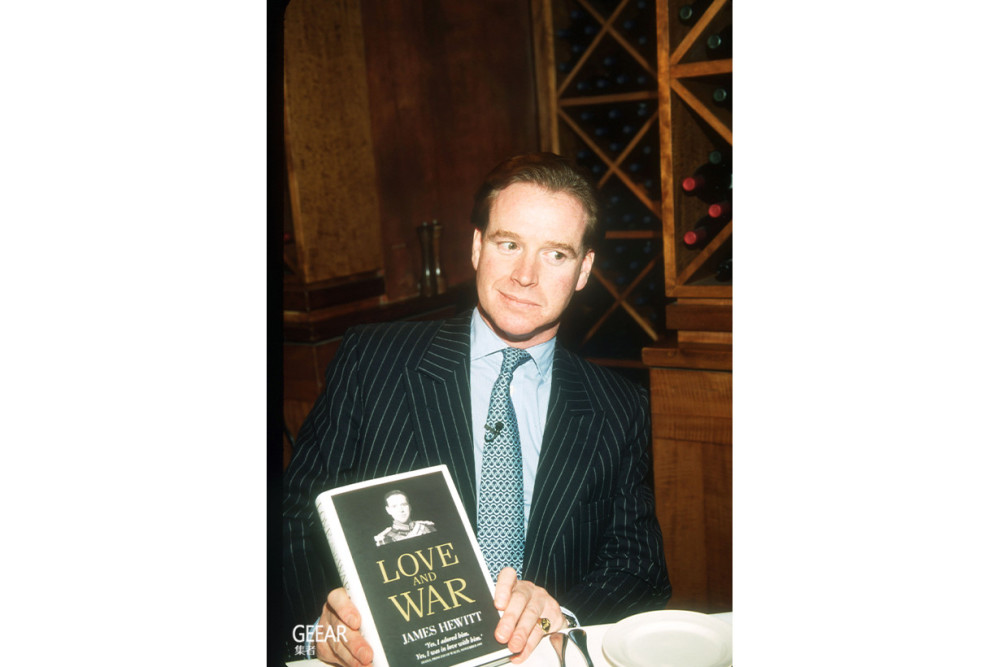 james hewitt/马术教练然而,barry mannakee 其后被调离保镳的岗位