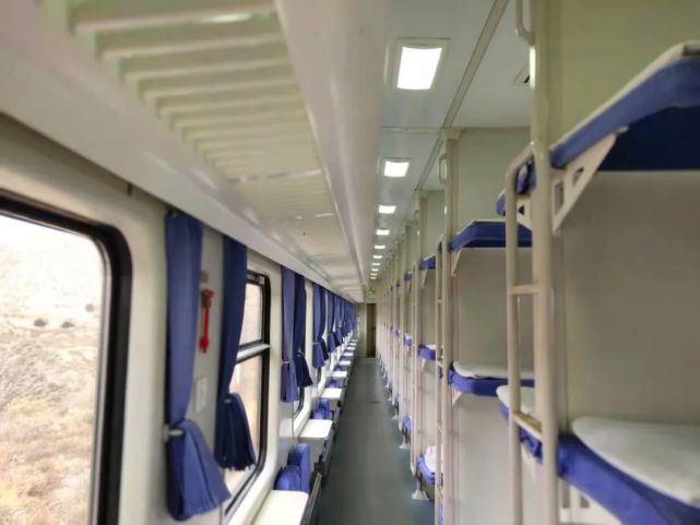 卧铺车厢为什么要拉窗帘?原因不是你想的那么简单!