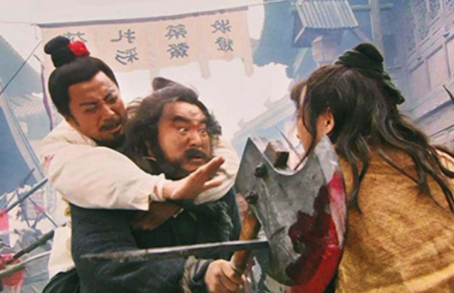 对他也是客气三分,在江州法场上为了救宋江一命,晁盖甚至不惜动用了