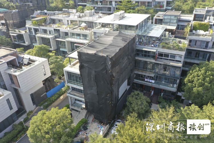 深圳湾卓越维港一别墅涉嫌违建从3楼拔高至5楼1层约值2000万