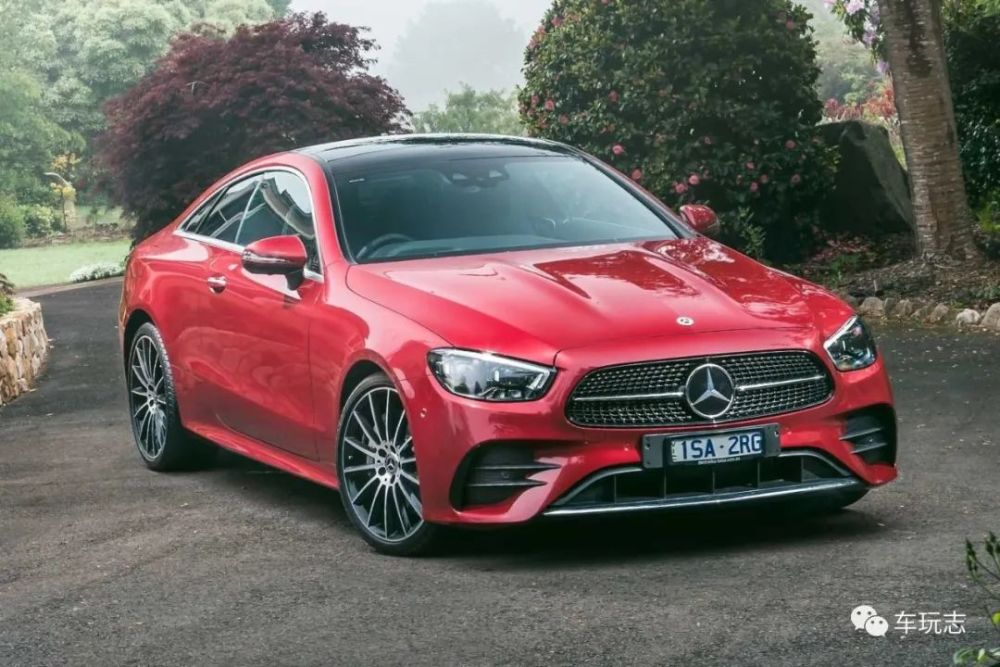 全新奔驰e300双门轿跑来自c级相同的发动机又如何