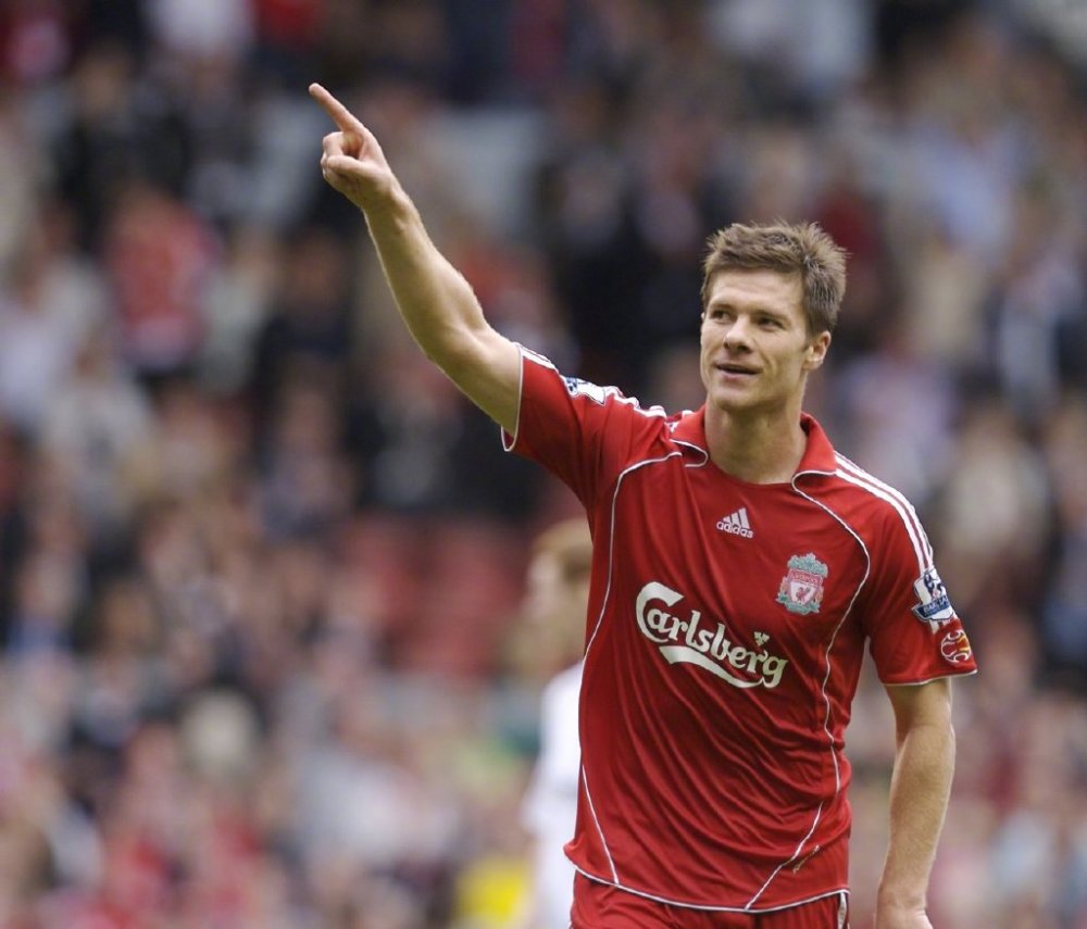 在利物浦成熟在皇马巅峰在拜仁老成这是阿隆索的传奇故事