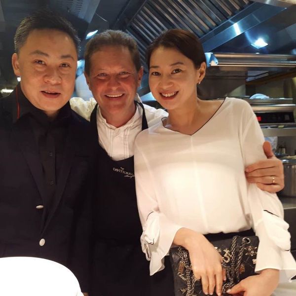 落选港姐陈伶俐半亿豪宅曝光,坐拥千尺花园草地,二婚嫁隐形富豪