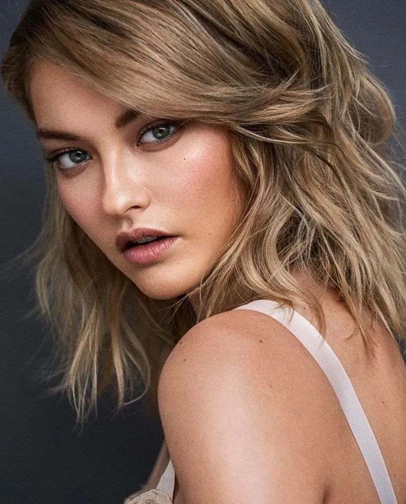 全美超模冠军因奢侈消费而负债!_腾讯新闻