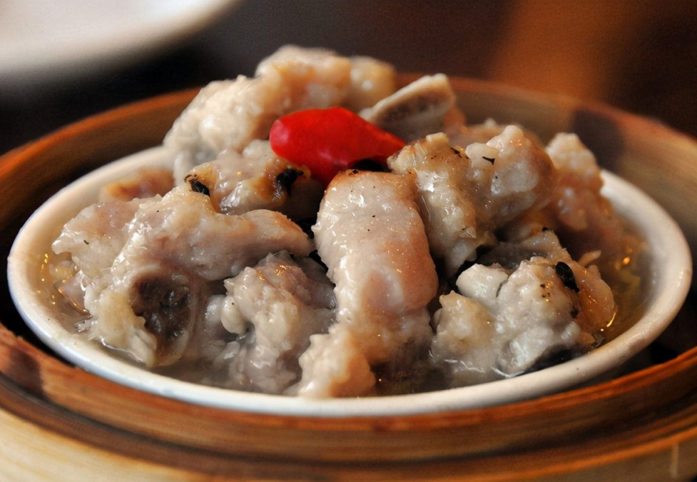 东北人头次去广东吃早茶,一家三口点了5份早点,上菜后全懵了!