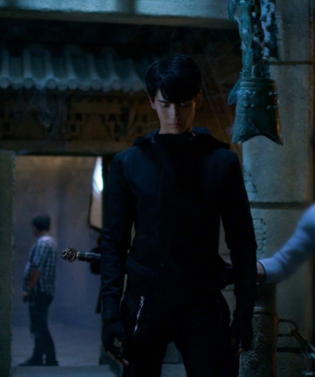 重启张起灵饰演者否认恋情却遭到绯闻女友正面刚