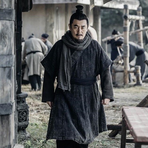 像申越这样的人物应该名垂青史才对,可是史书里并没有关于他的记载,不