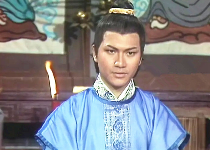 69岁欧阳克黄允财精神好已转行当中医免费为贫苦老人治病