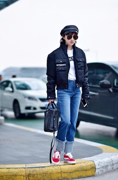 卫衣穿腻了今年流行棒球服牛仔裤时髦显高还不挑人