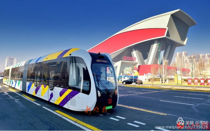 哈尔滨新区智轨1号线全面开建11座站台建在路中间
